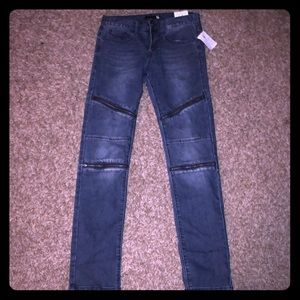 GUESS moto zip mens skinny jean
